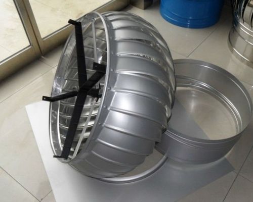 Ventilateur d'échappement d'air non électrique monté sur le toit avec support de tension et support personnalisé OEM
