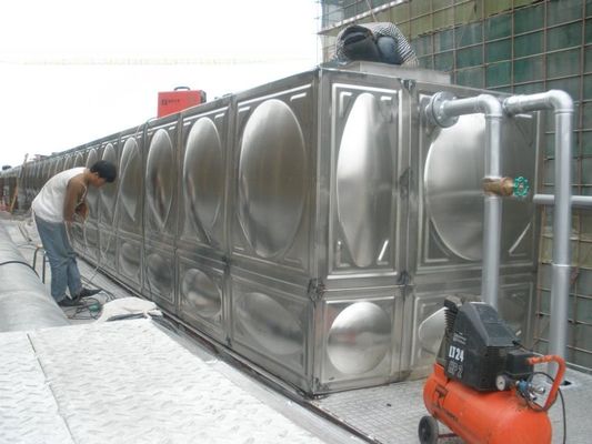 Réservoir d'eau en acier inoxydable certifié CE 10000 litres avec épaisseur de panneau standard