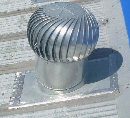 Ventilateur de toit anti-corrosion à volume d'air élevé avec lame en plastique et auto-conduite en aluminium